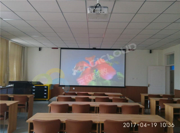 1523499912779353.jpg 甘肅省臨夏市第三中學(xué)_副本.jpg