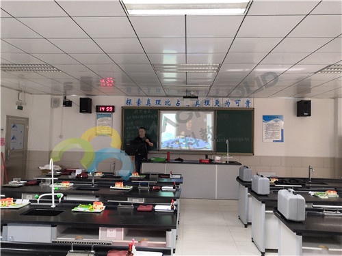 1590990634254881.jpg 廣東省深圳市龍崗天成學(xué)校_副本.jpg